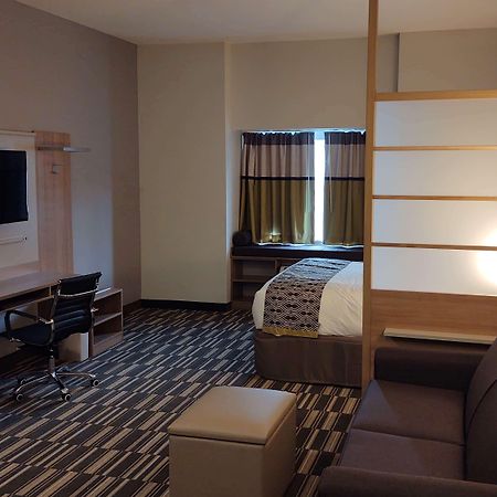 Microtel Inn & Suites By Wyndham Liberty/Ne Kansas City Area Екстер'єр фото