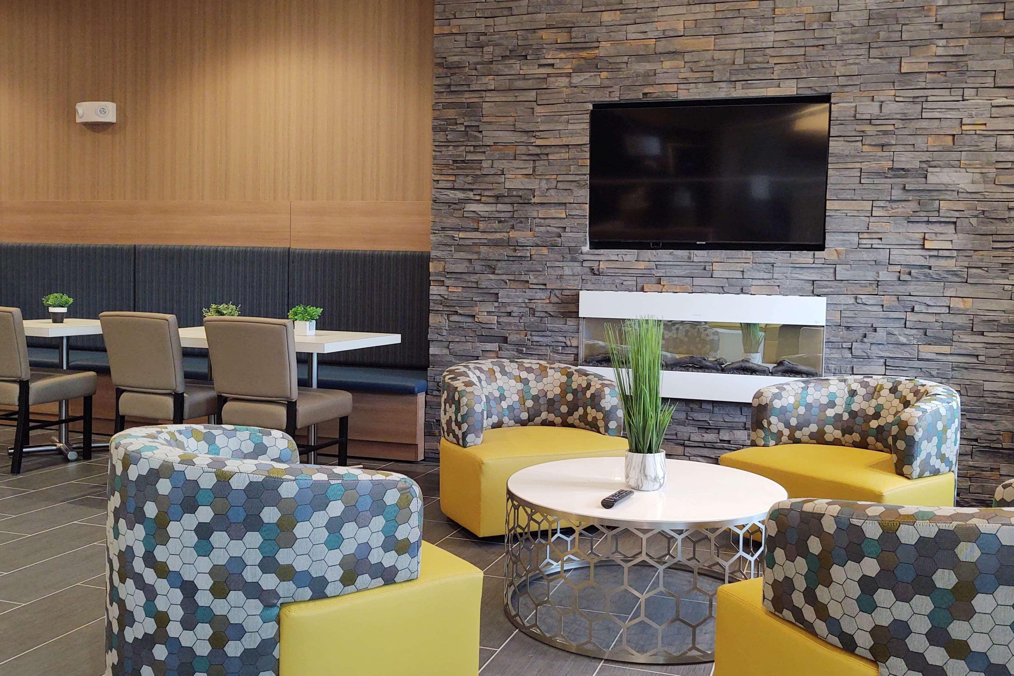 Microtel Inn & Suites By Wyndham Liberty/Ne Kansas City Area Екстер'єр фото