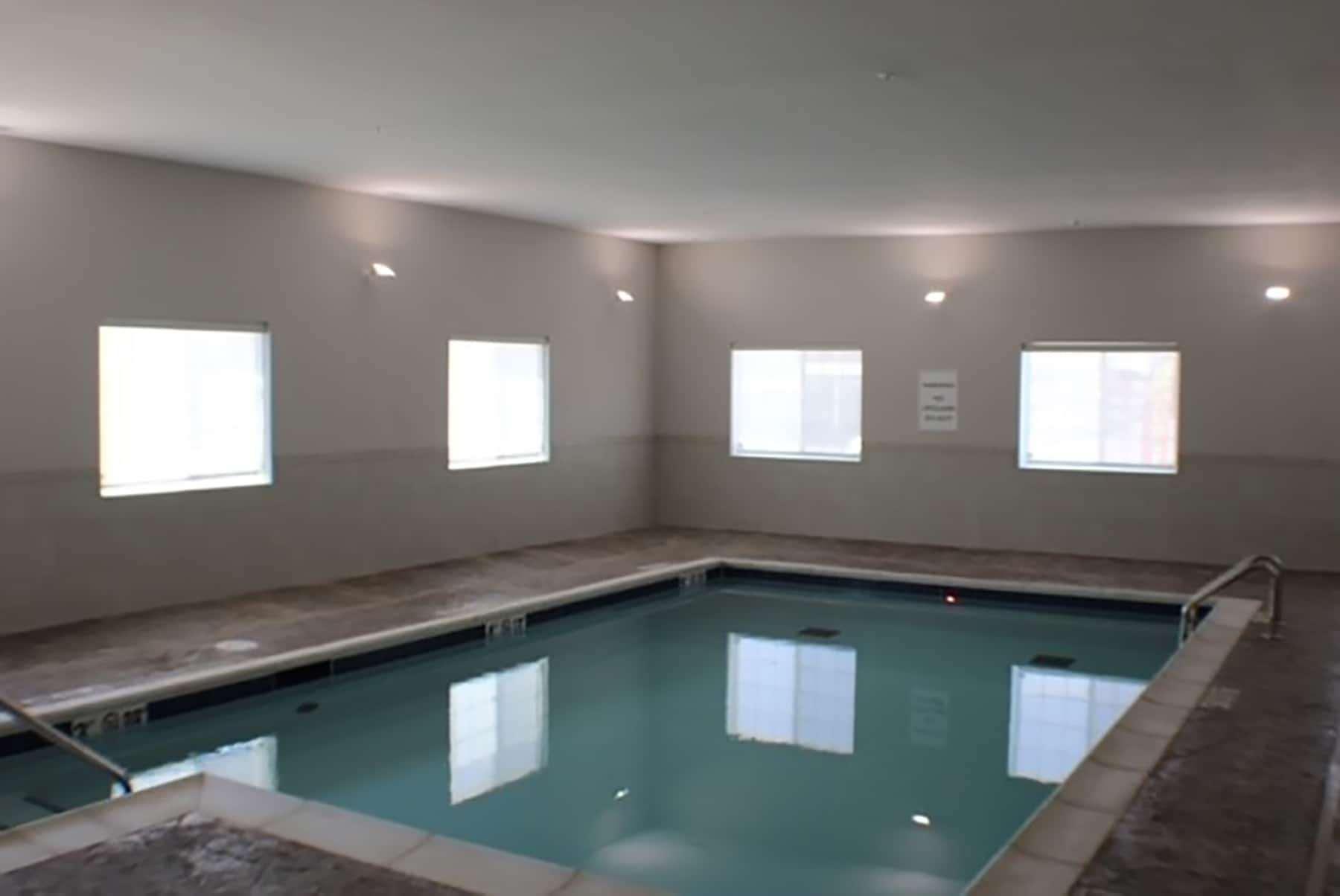 Microtel Inn & Suites By Wyndham Liberty/Ne Kansas City Area Екстер'єр фото