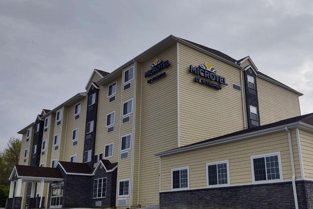 Microtel Inn & Suites By Wyndham Liberty/Ne Kansas City Area Екстер'єр фото